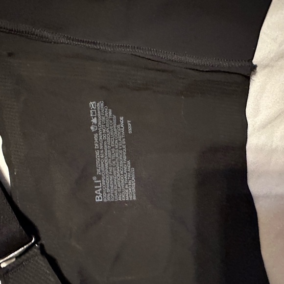 NWT Bali Comfort Bra. Size 2XL. - Picture 5 of 6